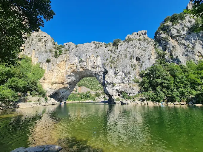 valon pont d'arc